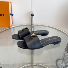 Louis Vuitton Slippers